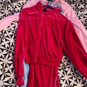 Size small EU 36 US 4 track suit pink brand shein